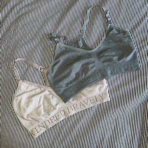 Kindred Bravely Women's Nursing Breastfeeding Set - Gray and Cream